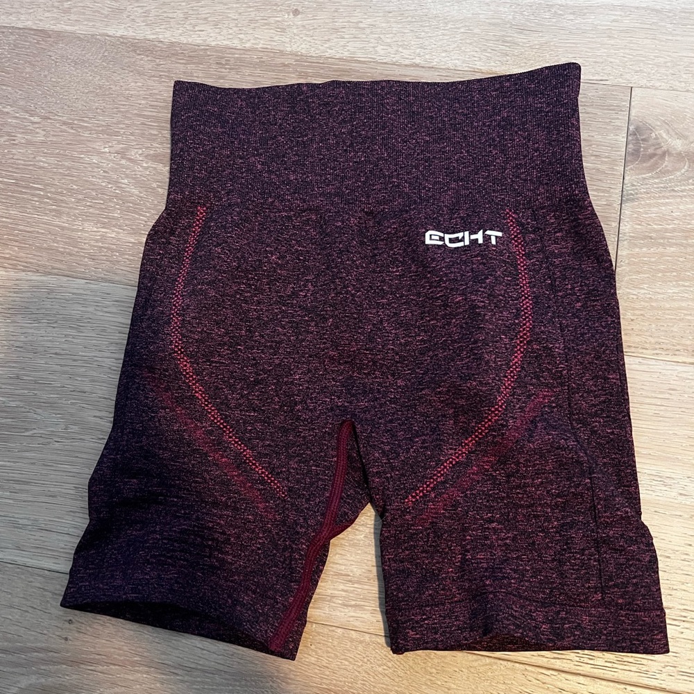 ECHT short size small